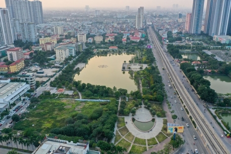 Hot! Bán nhà mặt phố Trần Vỹ 60m2, MT 6m lô góc, vỉa hè, view công viên, kinh doanh đỉnh chỉ 23 tỷ.