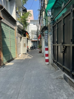 Cần bán gấp nhà hẻm 202 Phạm Văn Hai, quận Tân Bình, 39m2 (3,6 x 10,8)