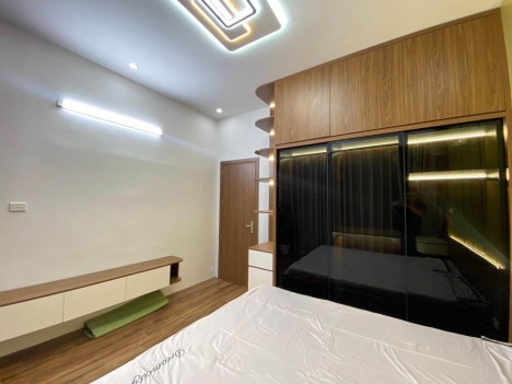 Bán nhà phố Lạc Trung ,40m2 x 5 tầng, Ngõ xe SH đua nhau ,4 tỷ200