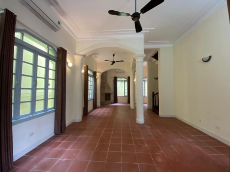 BIỆT THỰ TÂY HỒ - QUẢNG AN. TỔNG DT LỚN. 4 MẶT THOÁNG. 576M2. GIÁ 88 TỶ. LH