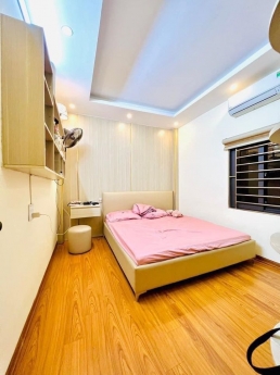 Bán nhà phố Đại La ,41m2 x 5 tầng,Tặng Nội Thất, Sang Tên, 4Tỷ100