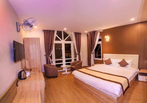 BIỆT THỰ ĐẸP MẶT TIỀN ĐÀ LẠT - BÁN NHANH HẠ 2.5 TỶ