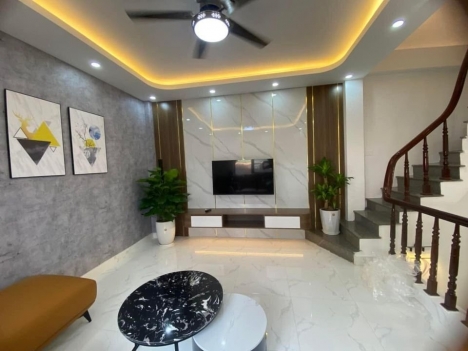 Bán nhà phố Trần Đại Nghĩa ,44m2 x 5 tầng, Chỉ bán cho người hiểu biết, 4 tỷ100