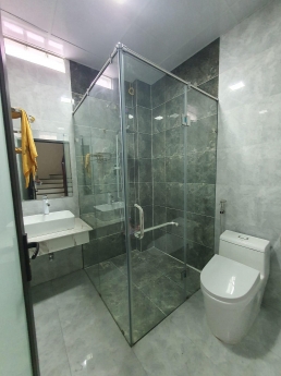 Bán nhà giá 4.5 tỷ TL, 5T,sđcc,2 mặt thoáng,đường ô tô,sát UBND phường,phường Thịnh Quang,Đống