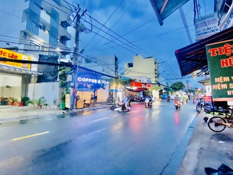 Bán gấp góc 2MT Ông Ích Khiêm Q11 sát Đầm Sen, 500m2 giá 150 tỷ