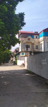 Chủ bán đất tặng nhà Tổ 25 TT Đông Anh, 75m2, nhỉnh 2 tỷ, ô tô, kinh doanh,