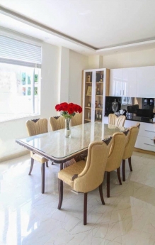BIỆT THỰ ĐẸP MẶT TIỀN ĐÀ LẠT - BÁN NHANH HẠ 2.5 TỶ