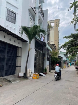 Bán Nhà 3 Tầng Sát Aeon Tân Phú ,Hẻm Xe Tải,Ngang 5m, Diện Tích 100m2, Nhỉnh 5 Tỷ