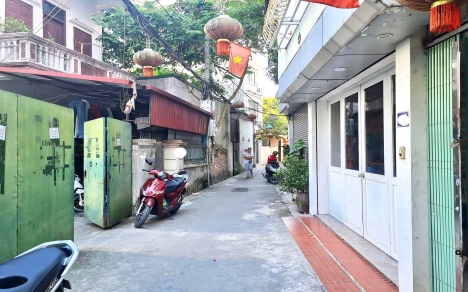 NHÀ PHỐ ÁI MỘ, NGÕ BA GÁC PHI, Ở NGAY 33m2 x 4 tầng, Giá hơn 3 tỷ