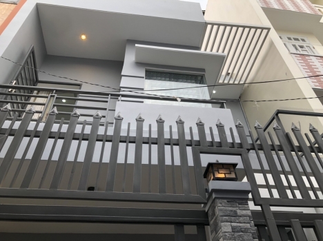 Bán Nhà Bình Thạnh 94m2- 2 Tầng mới Tinh - Ngang 5.3x17m - Tặng Full Nội Thất - Sát MT