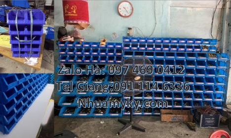 Địa chỉ bán kệ đựng ốc vít, kệ đựng phụ tùng tại xưởng sửa chữa xe máy, khay nhựa giá rẻ Kha