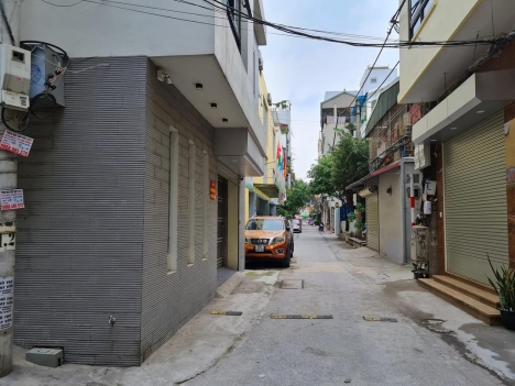 4 TỶ BÁN ĐẤT VÀNG TRUNG TÂM PHÚC LỢI 60M, Ô TÔ VÀO ĐẤT, GẦN ĐƯỜNG LỚN