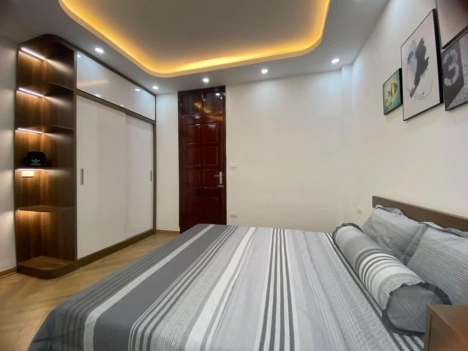 Bán nhà phố Trần Đại Nghĩa ,44m2 x 5 tầng, Chỉ bán cho người hiểu biết, 4 tỷ100