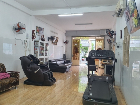 Nhà bán Hóc Môn Bà Điểm, vị trí vip, Mặt tiền 8.5m, chỉ 30tr/mz