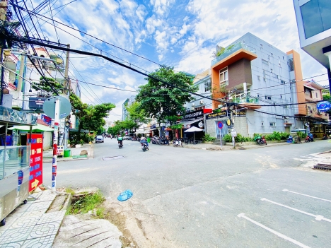 Nhà cho làm căn hộ dịch vụ