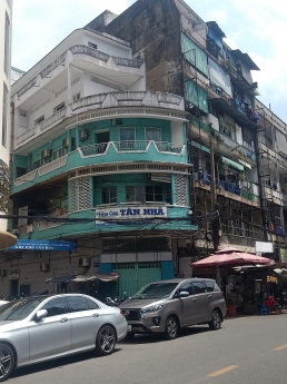 Bán căn hộ 47m2 tầng 1 C/C Trần Tuấn Khải P5 Q5 mới sửa rất đẹp