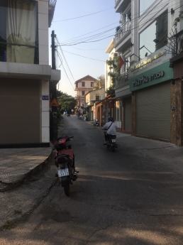 ĐẤT MẶT PHỐ NGÔ GIA TỰ - 3 THOÁNG – KINH DOANH – 28 M2 – MT 5M – 3,2 TỶ