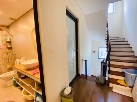 Bán nhà Vạn Bảo, 65m2, 5 tầng, mt 5.4m, ngõ ô tô tránh, kinh doanh, 3 mặt thoáng, giá 23.9 tỷ