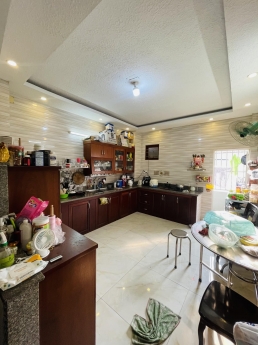 Lê Văn Quới-5 Tầng, 70m2, Hẻm Xe Tải Thông 8m, Cần Bán Gấp