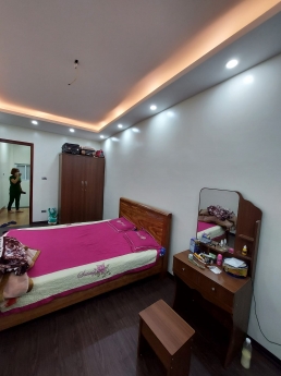 BÁN NHÀ NGÕ HÒA BÌNH: 43M2, 5 TẦNG, 3 NGỦ, MT 4M, NGÕ NÔNG, 3 GÁC. 3.55 TỶ