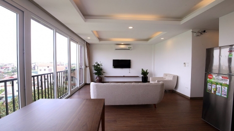 Cho thuê căn hộ diện tích 100m2 phố Tô Ngọc Vân, Tây Hồ. Giá thuê 14 triệu/tháng