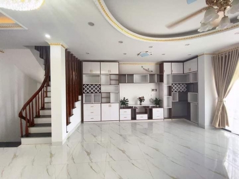Nhà ngõ 31 Trần Quốc Hoàn, Cầu Giấy, Phân Lô, Gara Ô Tô, 60m2, MT: 6,3m. Giá 15,5 tỷ