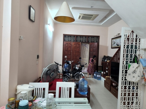 BÁN NHÀ XUÂN LA-TÂY HỒ-PHÂN LÔ-4 TẤNG-OTO-NGÕ THÔNG-GIÁ: 6,7 TỶ