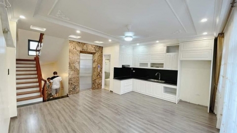 Bán nhà Kim Đồng, 50m x 6 tầng, Gara ô tô, thang máy, kinh doanh,  Nhỉnh 8 Tỷ