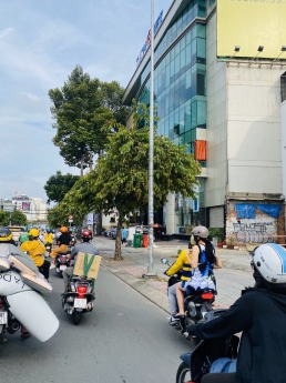 Ngộp bank căn góc 2MT Âu Cơ 5L giá siêu mềm 17 tỷ