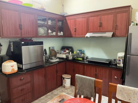 Gấp, Gấp, bán nhà Hoàng Văn Thái gần ô tô dt42m, 5t, 3.9 tỷ.