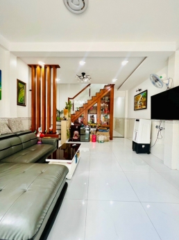 Bán nhà đường xe hơi Gò Cát , Phú Hữu, Q9, Tp.Thủ Đức