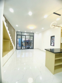 CẦN BÁN NHÀ MẶT TIỀN HẺM 308 HUỲNH TẤN PHÁT,Q7.DT 5,3 X 9M. GIÁ CHỈ 3,6 TỶ