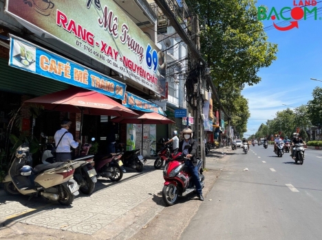 HOT: Chỉ 12 tỷ (chưa tới 52 triệu/m2)-Bán MẶT TIỀN KINH DOANH trục Nguyễn Ái Quốc, Biên Hoà, 233m2,