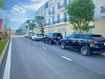 LƯƠNG THẾ VINH TÂN PHÚ - HẺM NHỰA 10M - VỈA HÈ 3M  - SỔ VUÔNG A4