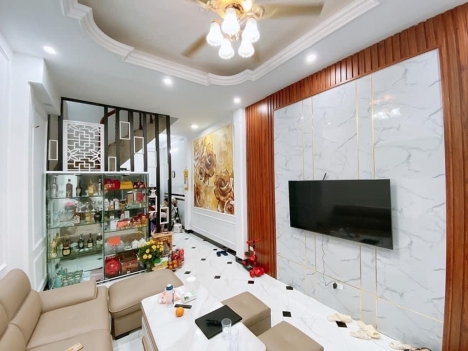 Chính chủ bán gấp nhà Hồng Mai 37M năm tầng giá nhỉnh 4 tỷ .