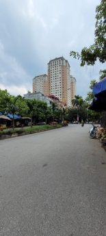 Bán đất dịch vụ Xa La hướng Đông Nam, 50m2, mt4.2m, 7.3 tỷ