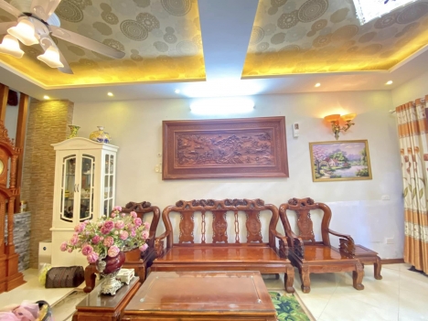 BÁN NHÀ PHỐ LĨNH NAM: 33M2, 5 TẦNG, 3 NGỦ, MT 4M, Ô TÔ ĐỖ CỬA. 3.6 TỶ