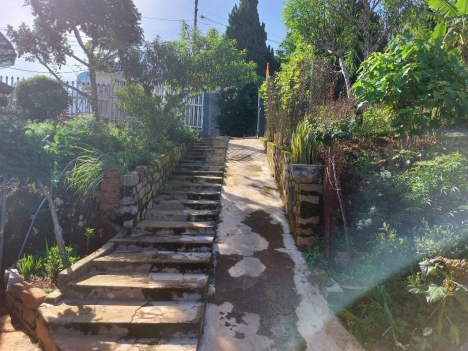 Cần bán lô đất tặng nhà cấp 4 mặt tiên đường Tô Hiến Thành Phường 3, TP. Đà Lạt, giá 20 tỷ