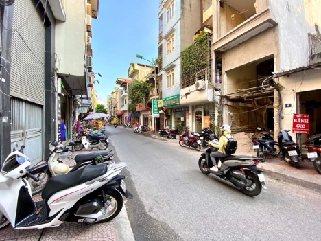 ban nhà phố ngọc lâm Vị trí ở  kết hợp kinh doanh  105m2 4t mt 7m mặt ngõ ô tô tránh giá chỉ 15 tỷ