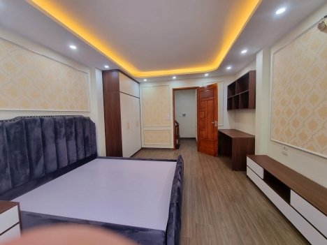 SIÊU HIẾM bán nhà phố Giáp Nhất, Nhân Chính, Thanh Xuân, 32m, 6 tầng, gần ô tô, kinh doanh, 3.8 tỷ