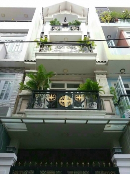 Nhà Đẹp Chính Chủ 4 Tầng Kiến Trúc  Phong Cách Âu Châu Linh Chiểu Thủ Đức  6.5 tỷ.