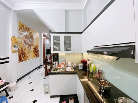 Chính chủ bán gấp nhà Hồng Mai 37M năm tầng giá nhỉnh 4 tỷ .