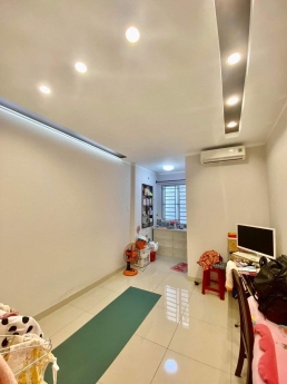 Gấp bán nhà hẻm 219 đường 3-2 Quận 10 -dt 56m 4 tầng giá 9,9 tỷ.HXH