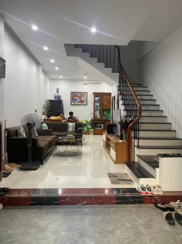 CHÍNH CHỦ CẦN TIỀN BÁN GẤP NHÀ NGÔ THÌ NHẬM, HÀ ĐÔNG, DT 48M, 4 TẦNG, MT 4.2M, GIÁ 4.95 TỶ, CÓ TL