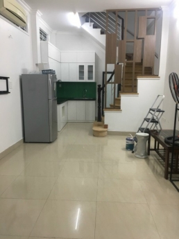 Bán nhà ngõ ÔTô đường Thụy Khuê,Tây Hồ. DT 30m x 5 tầng MT 5m kinh doanh. Giá 4.1 tỷ