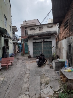 Cần bán gấp nhà mặt tiền Phan Đăng Lưu, phường 5, quận Phú Nhuận, 160m2