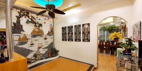 Nghi Tàm - Lô góc, ô tô đỗ cửa 108m x 5 tầng, MT 7 m, giá 16.2 tỷ.