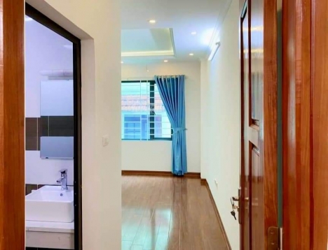 Chủ nhà chuyển nhà mới cần bán nhà ngõ 77 phố Bùi Xương Trạch, Khương Đình 3 mặt thoáng, kinh