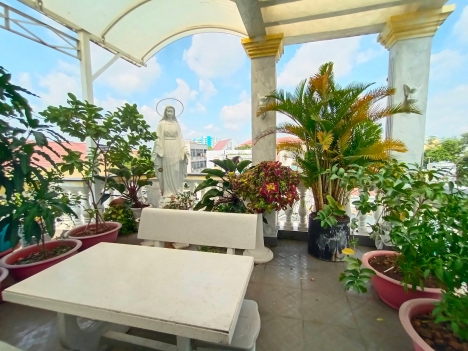 Nợ Ngân Hàng Bán Gấp Nhà MẶT TIỀN HXH Võ Văn Ngân  Thủ Đức Dt 75m2 Giá  6.5 tỷ.