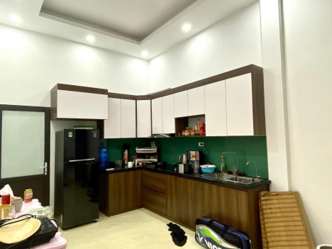 Bán nhà Nguyễn Chí Thanh - Đống Đa - Ô tô đỗ cửa, nhà 2 mặt ngõ - Giá 5.8 tỷ